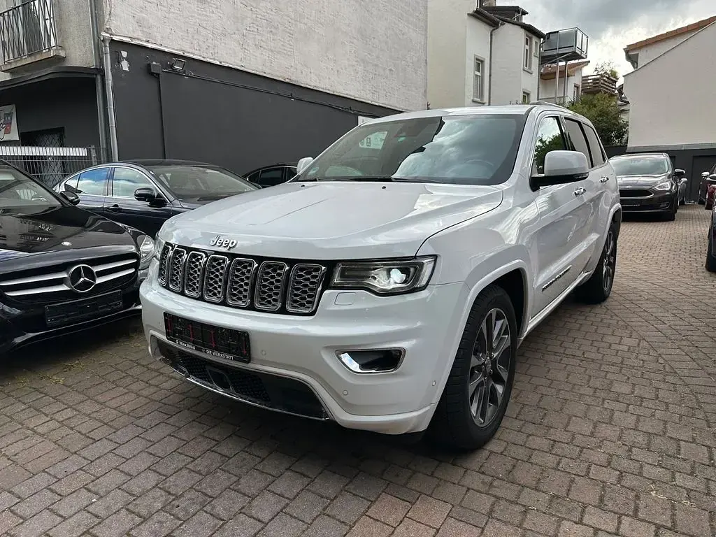 Gebraucht Jeep Grand Cherokee Overland 250 PS (183 kW) 2018 Weiß SUV