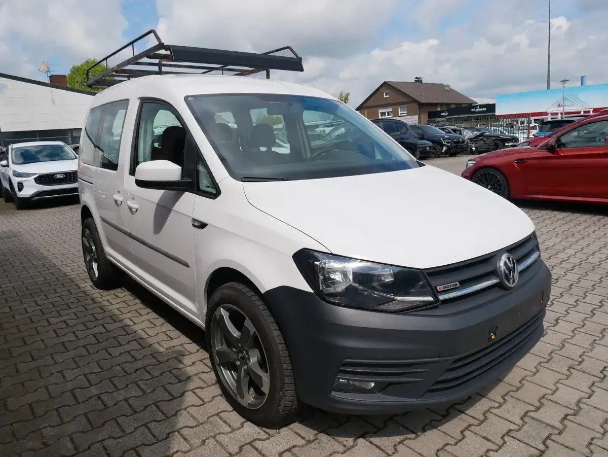 Gebraucht VW Caddy Trendline 122 PS (89 kW) 2018 Weiß Van / Kleinbus
