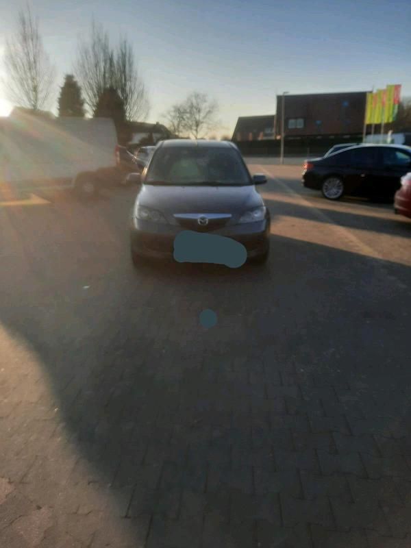 Blau Gebraucht 2005 Mazda 2 Limousine | 3.350 € (Fairer Preis) - Bild 1/4