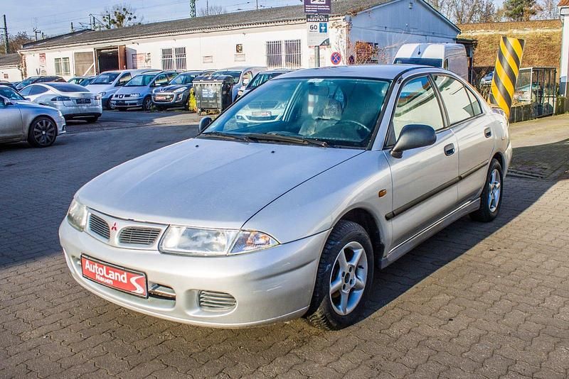 Gebraucht Mitsubishi Carisma 90 PS (66 kW) 1998 Silber Limousine