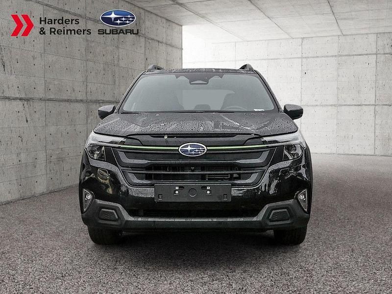 Neu Subaru Forester Exclusive+ 136 PS (100 kW) 2025 Schwarz SUV