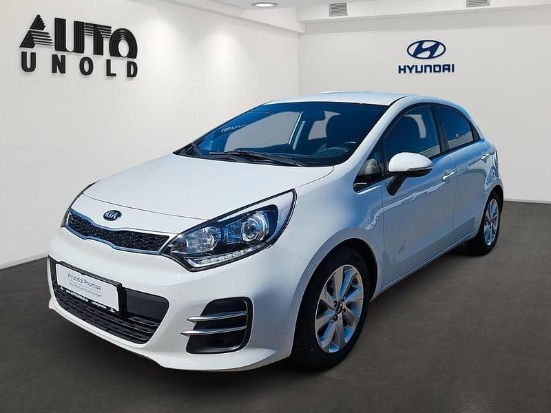 Second-hand Kia Rio 109 CP (80 kW) 2016 Alb Hatchback