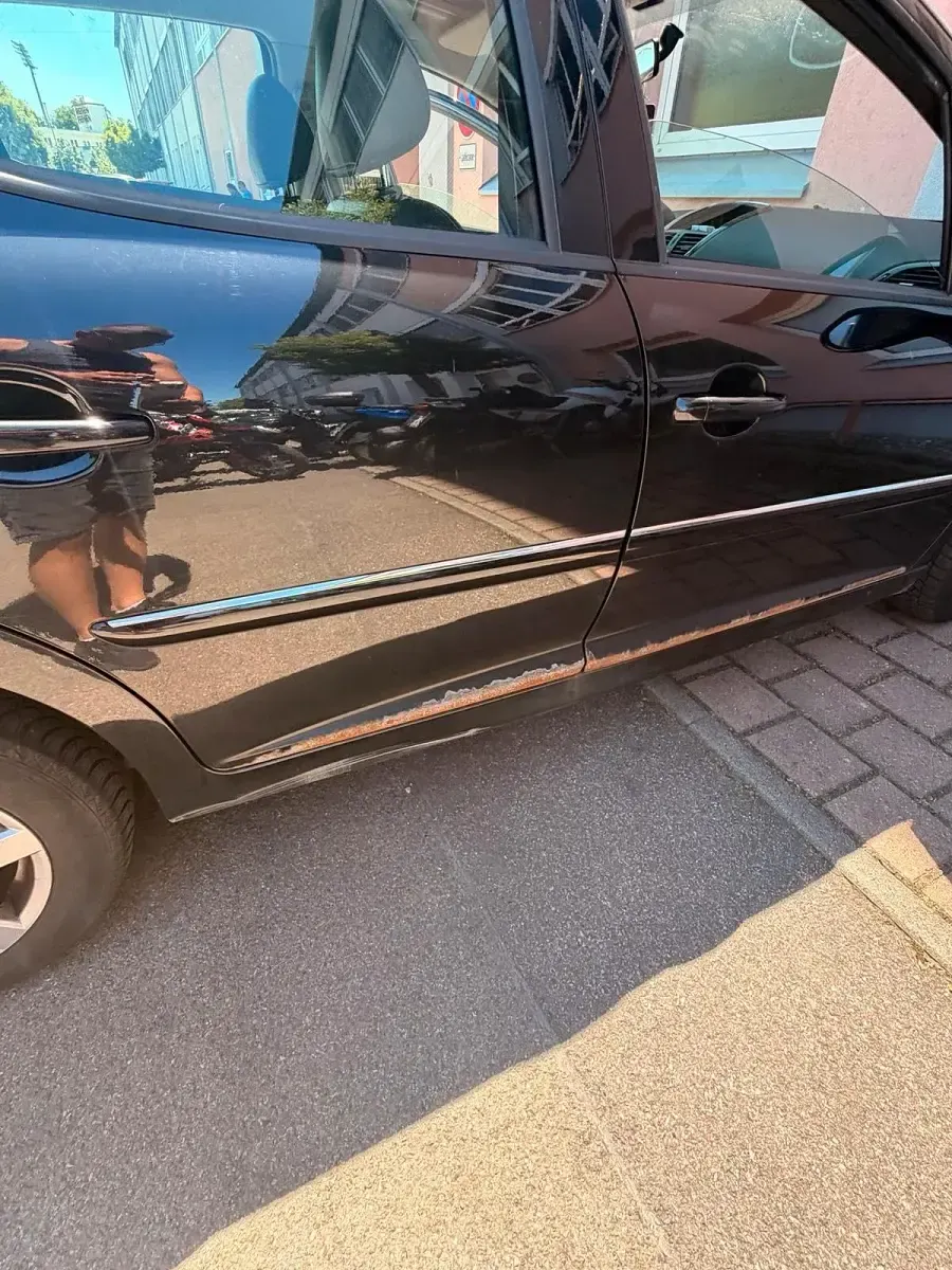 Gebraucht Peugeot 207 120 PS (88 kW) 2011 Schwarz Kombi