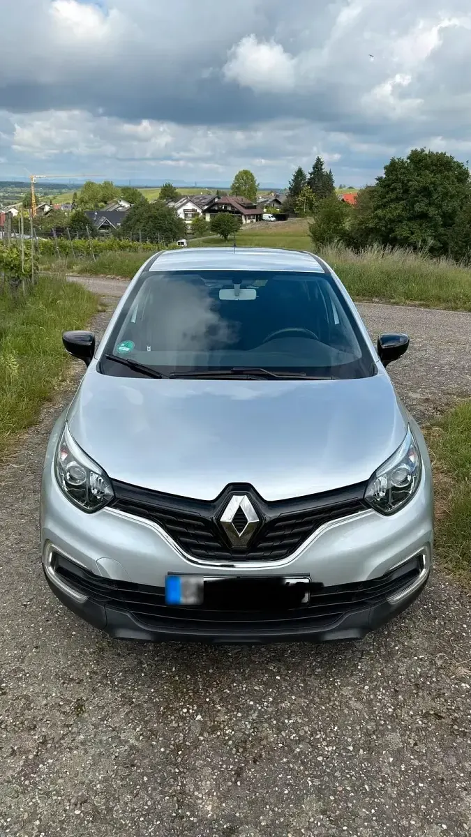 Begagnad Renault Captur LIMITED 90 HK (66 kW) 2019 Silver SUV