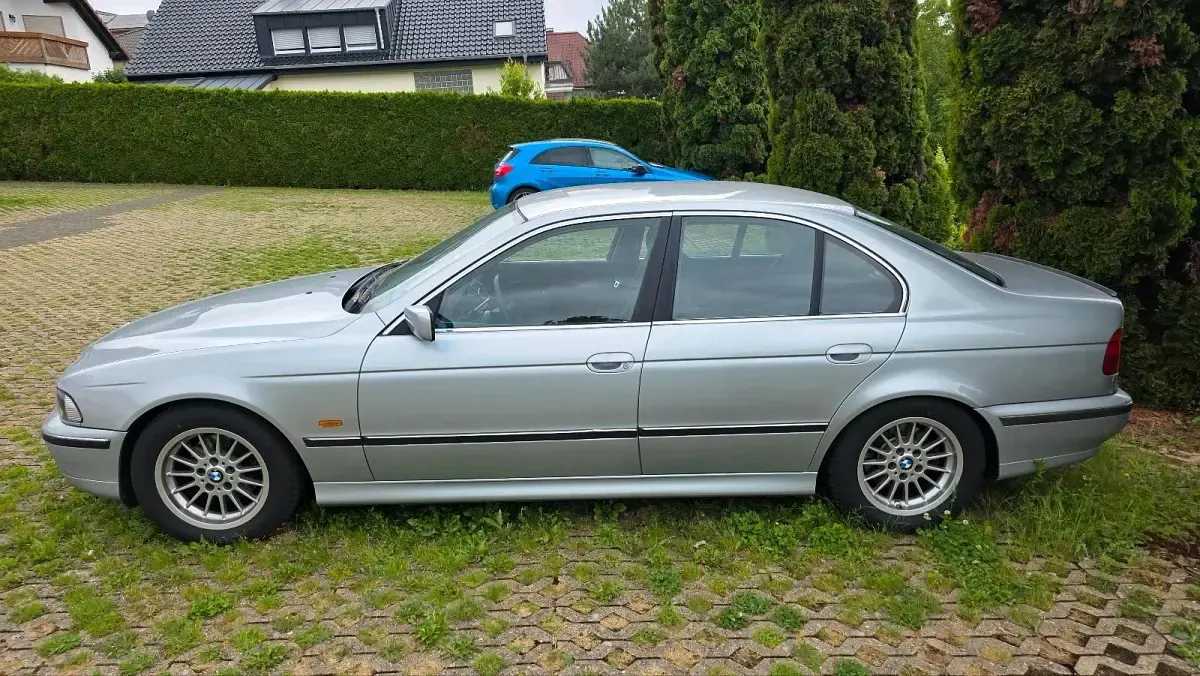 Gebraucht BMW 520 150 PS (110 kW) 1996 Silber Limousine