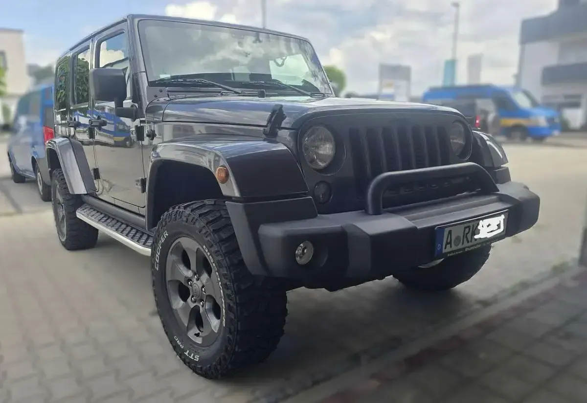 Gebraucht Jeep Wrangler Unlimited Night Eagle 200 PS (147 kW) 2017 Grau SUV