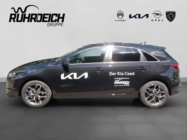 Gebraucht Kia Ceed 140 PS (102 kW) 2025 (1k) black pearl m Kleinwagen