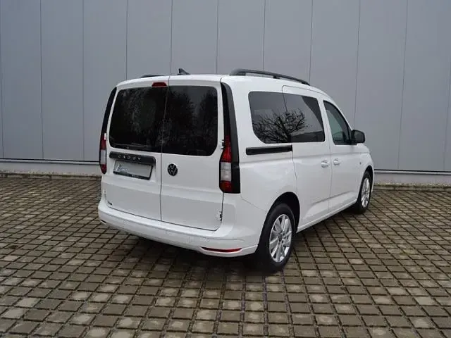 Neu VW Caddy Design 122 PS (89 kW) 2026 Candyweiß Van / Kleinbus