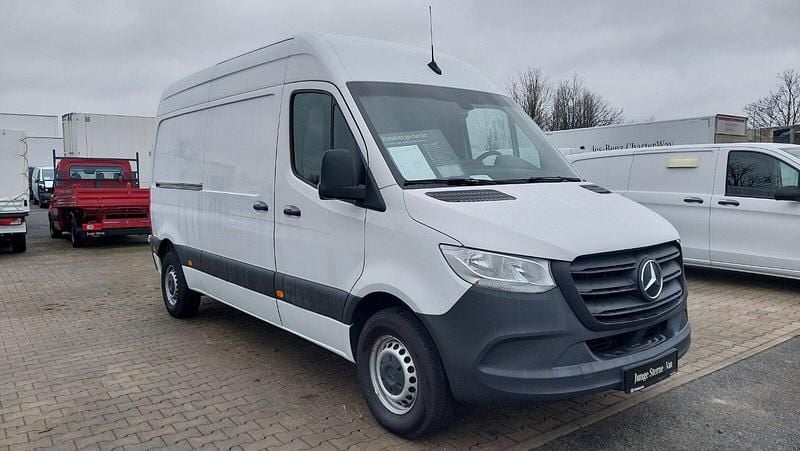 Gebraucht Mercedes E-Sprinter 85 kW (116 PS) 2022 Arktikweiß Van