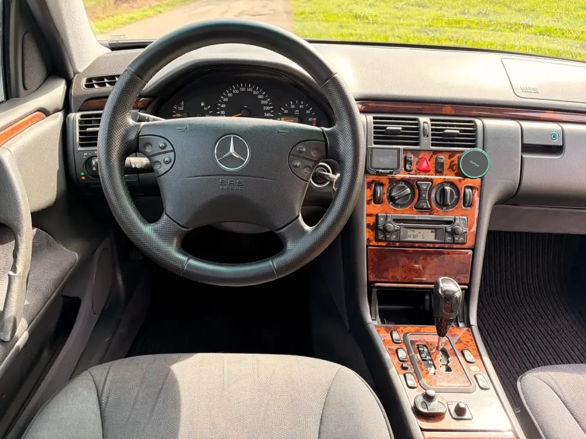 Gebraucht Mercedes E200 169 PS (124 kW) 2003 Silber Kombi