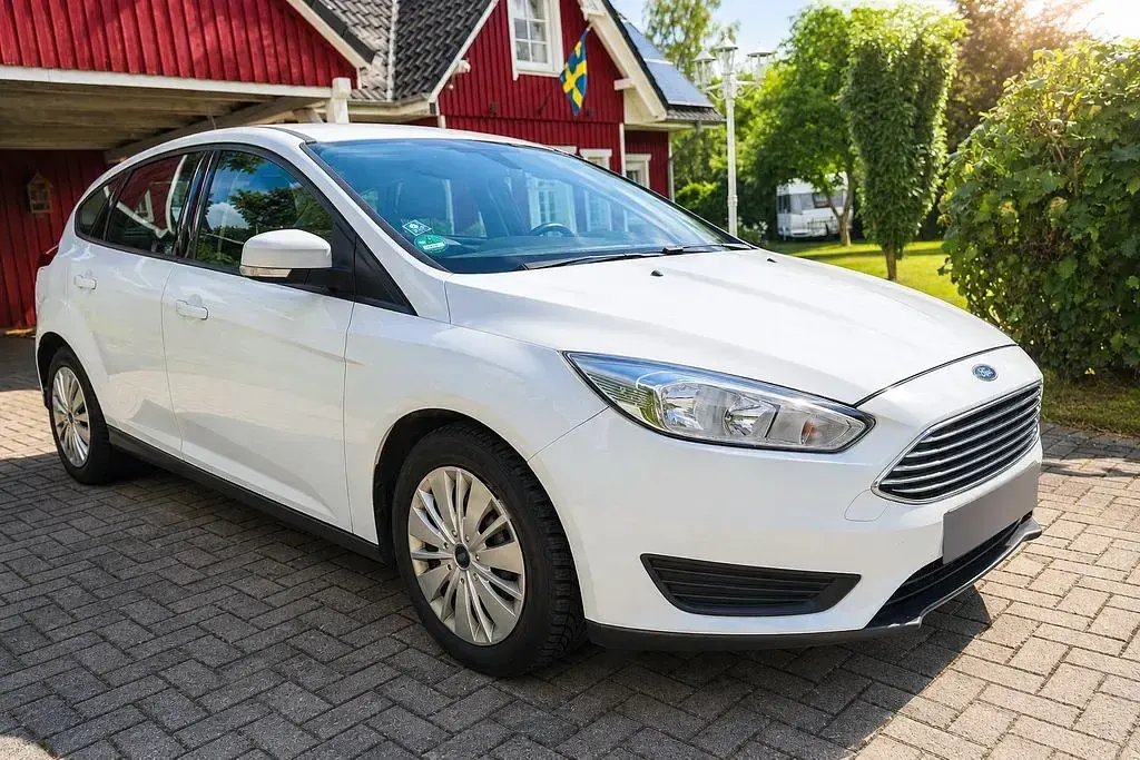 Gebraucht Ford Focus Business Edition 101 PS (74 kW) 2018 Weiß Limousine