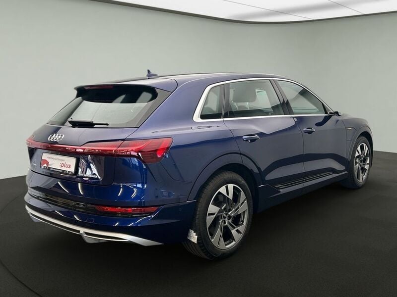 Gebraucht Audi e-tron S-Line 300 kW (408 PS) 2021 Navarrablau metallic SUV