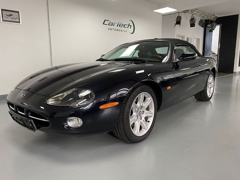 Schwarz Gebraucht 2004 Jaguar XK8 Cabrio | 19.999 € (Fairer Preis) - Bild 1/4