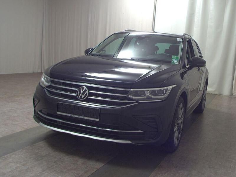 Gebraucht VW Tiguan Elegance 245 PS (180 kW) 2021 Deep black perleffekt (metallic) SUV