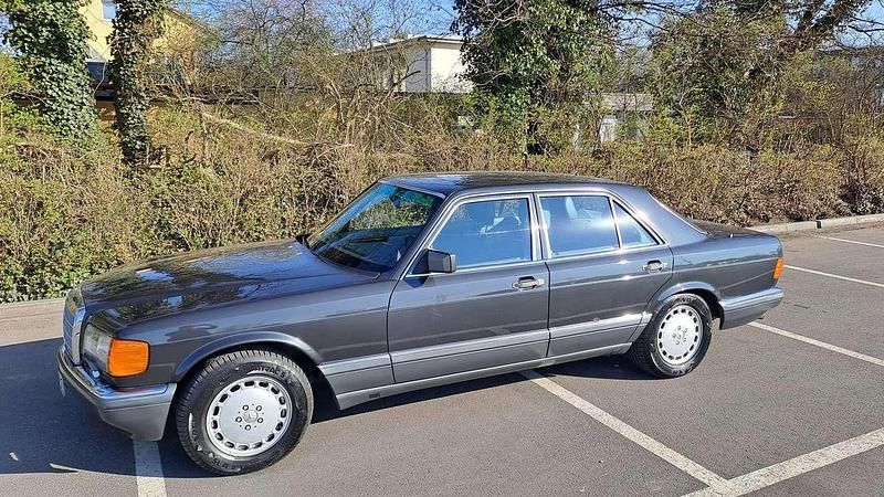 Schwarz Gebraucht 1990 Mercedes S560 SE Limousine | 13.500 € - Bild 1/4