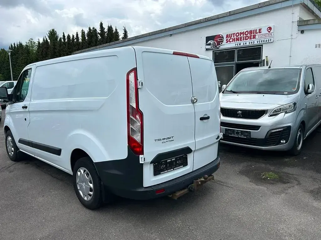 Gebraucht Ford Transit Custom Trend 131 PS (96 kW) 2018 Weiß Van / Kleinbus
