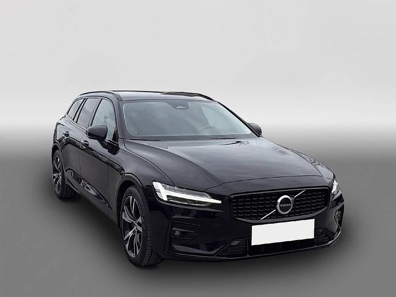 Gebraucht Volvo V60 Plus 197 PS (144 kW) 2024 Schwarz Kombi
