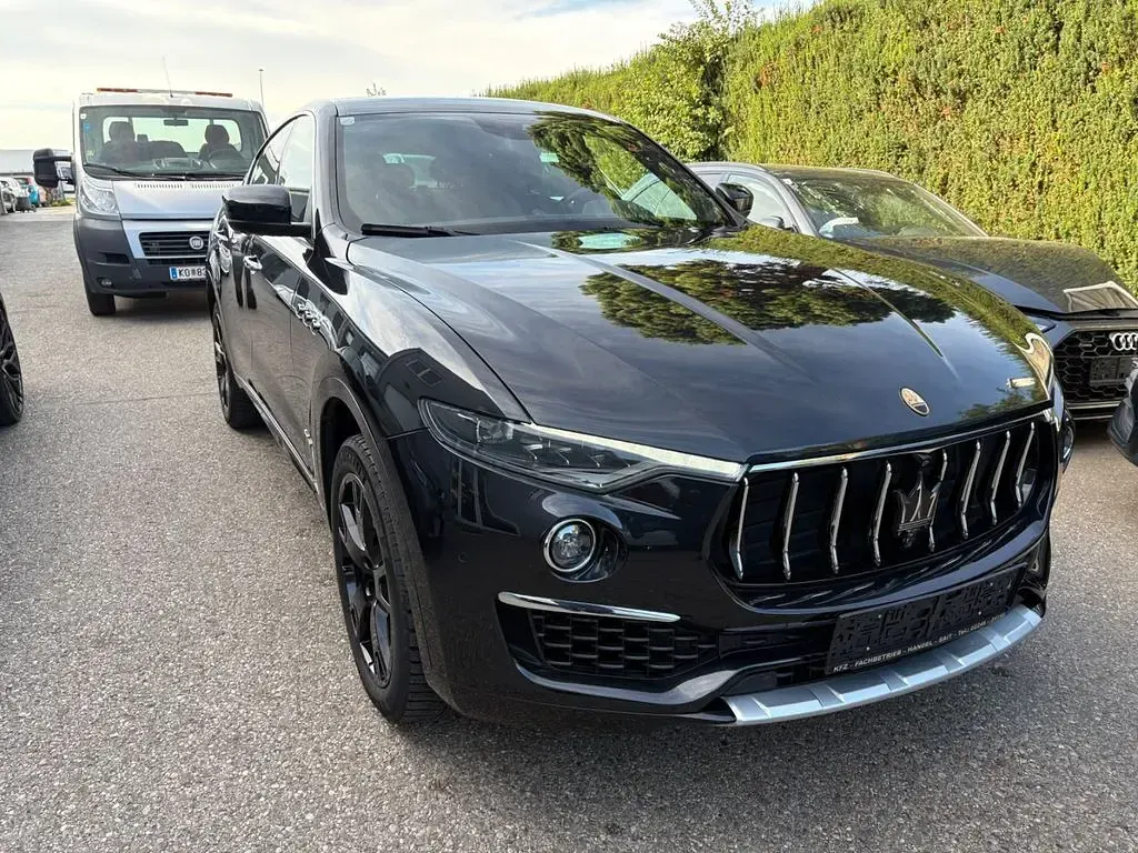 Gebraucht Maserati Levante GranLusso 349 PS (256 kW) 2020 Schwarz SUV