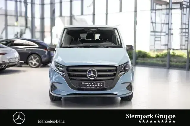 Gebraucht Mercedes e-Vito 11 kW (15 PS) 2025 Blau Van