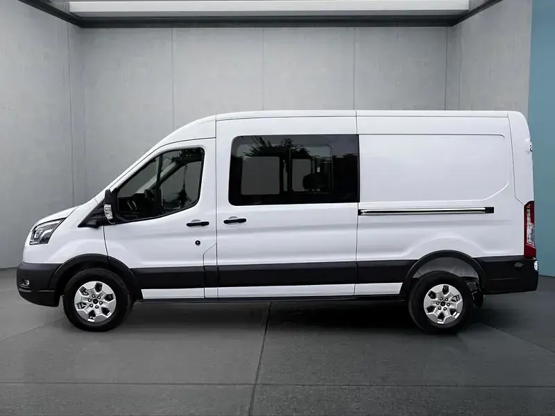 Gebraucht Ford Transit Trend 165 PS (121 kW) 2025 Weiß Van / Kleinbus