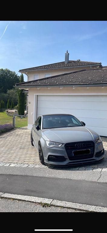 Gebraucht Audi A3 Exclusive 150 PS (110 kW) 2016 Grau Limousine