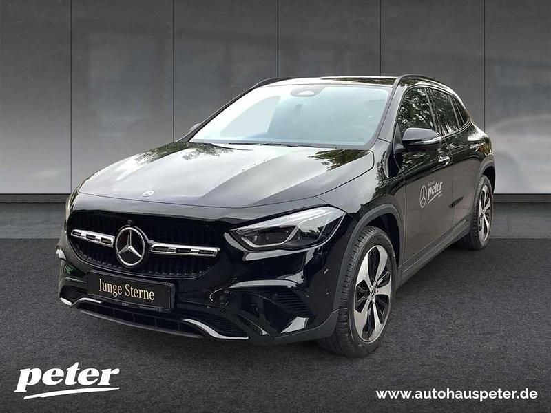 Unilack nachtschwarz Gebraucht 2025 Mercedes GLA220 Progressive SUV | 46.460 € (Fairer Preis) - Bild 1/4
