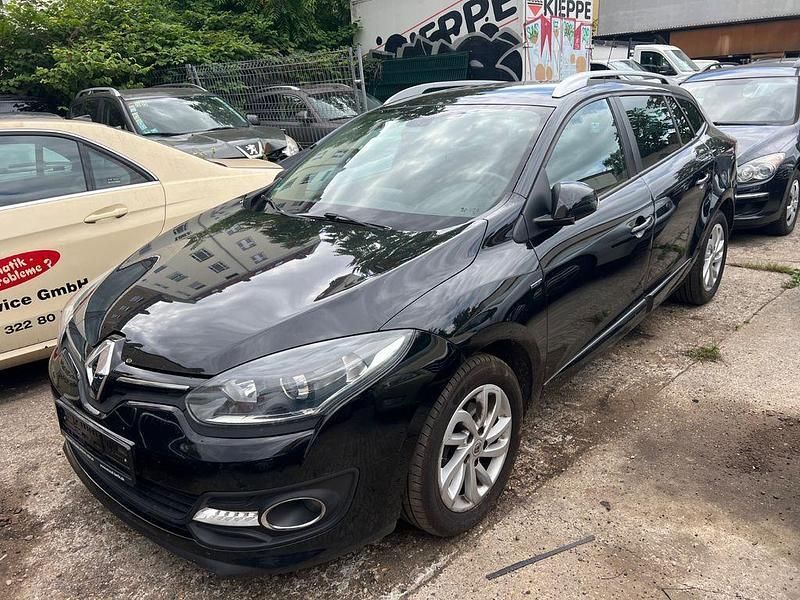 Schwarz Gebraucht 2015 Renault Mégane III LIMITED Limousine | 4.999 € (Guter Preis) - Bild 1/4