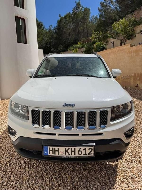 Weiß Gebraucht 2016 Jeep Compass Limited SUV | 13.350 € (Fairer Preis) - Bild 1/4