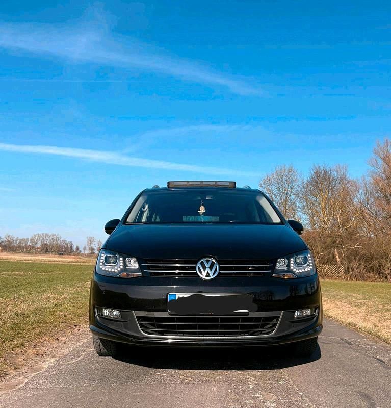 Gebraucht VW Sharan 177 PS (130 kW) 2015 Schwarz Van / Kleinbus