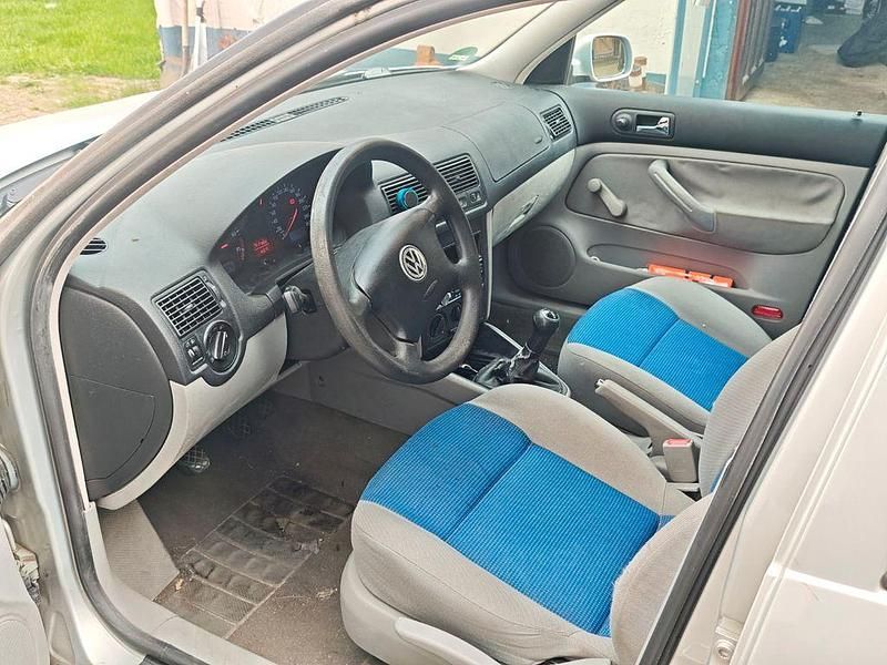 Gebraucht VW Golf IV Basis 105 PS (77 kW) 2000 Silber Limousine