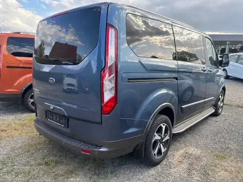Usata Ford Transit Custom Active 150 CV (110 kW) 2023 Blu Monovolume