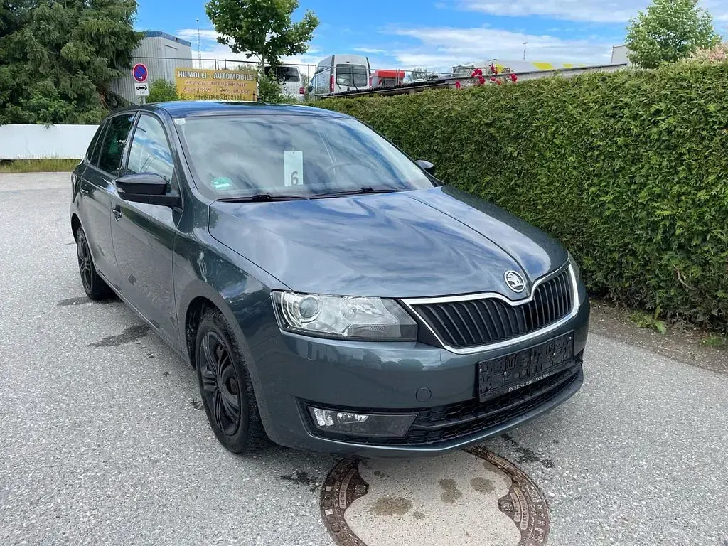 Gebraucht Skoda Rapid Drive 90 PS (66 kW) 2016 Grau Kleinwagen