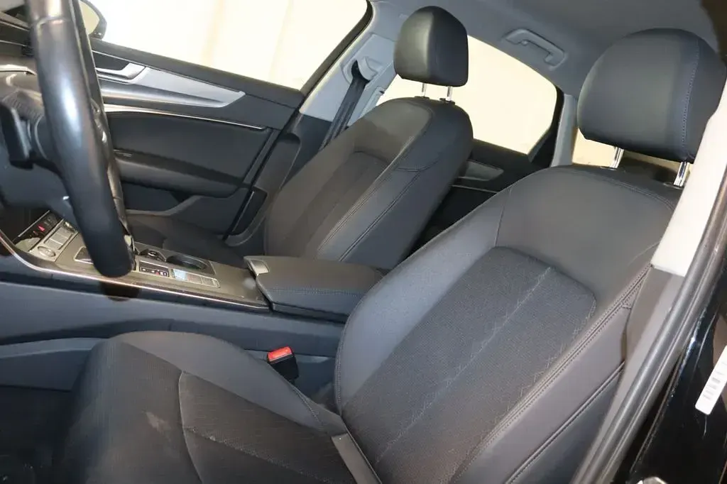 Gebraucht Audi A6 Design 204 PS (150 kW) 2020 Mythosschwarz metallic Limousine