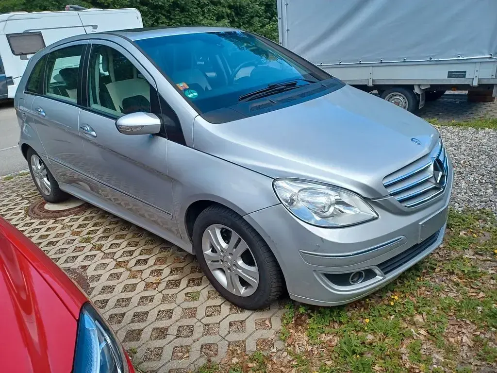 Gebraucht Mercedes B200 136 PS (100 kW) 2006 Grau Van / Kleinbus
