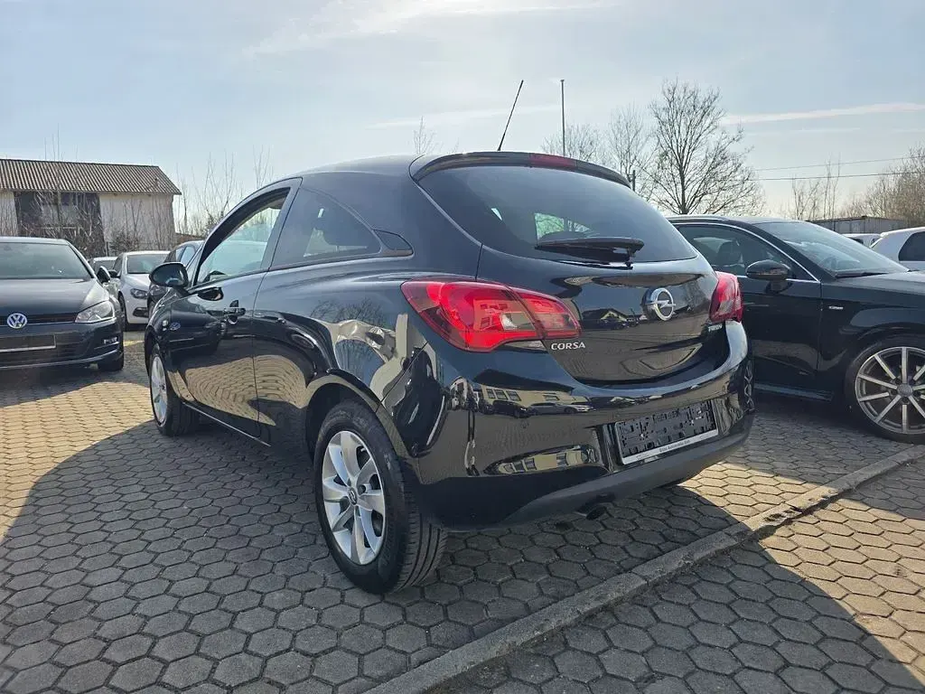 Gebraucht Opel Corsa Active 101 PS (74 kW) 2018 Schwarz Kleinwagen