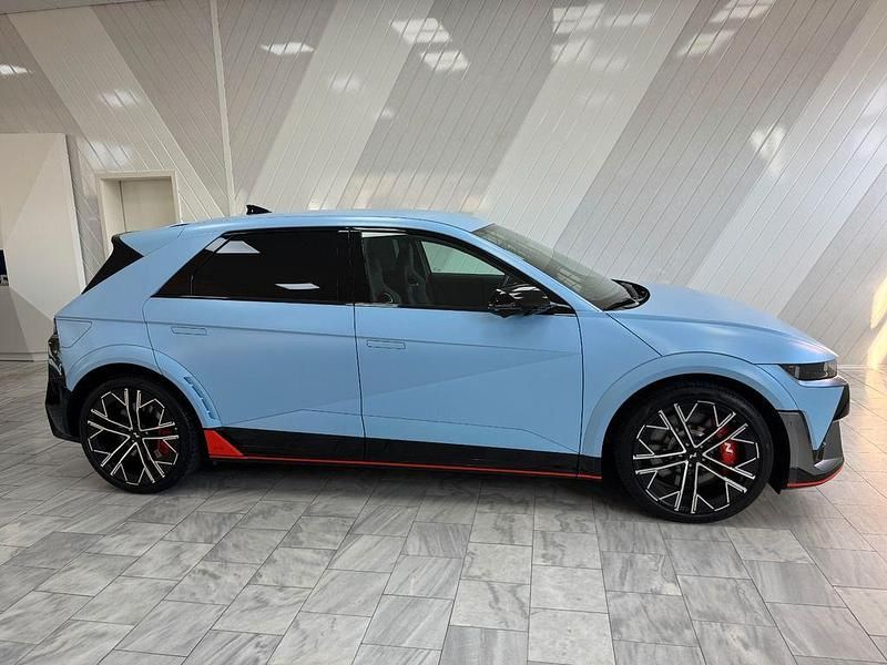 Performance blue Gebraucht 2024 Hyundai Ioniq 5 SUV | 58.750 € (Etwas zu teuer) - Bild 1/4