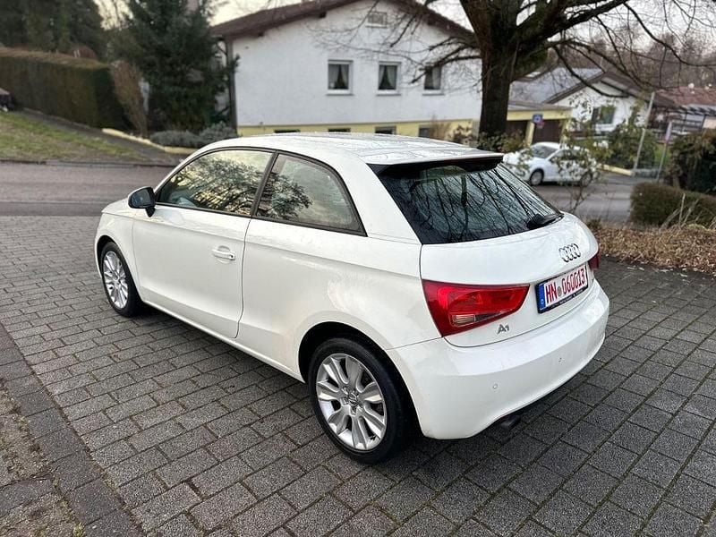 Gebraucht Audi A1 Ambition 86 PS (63 kW) 2012 Weiß Kleinwagen