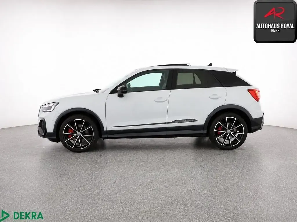 Gebraucht Audi SQ2 Sport 300 PS (220 kW) 2023 Gletscherweiß SUV