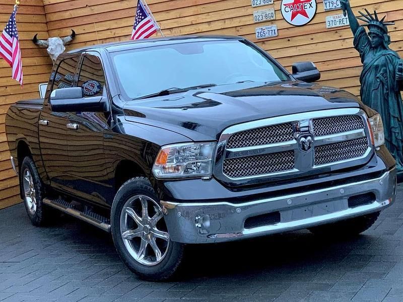 Schwarz Gebraucht 2016 Dodge Ram Abholung | 34.900 € - Bild 1/4