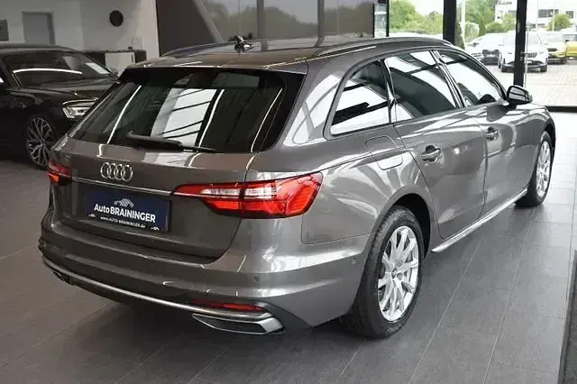 Gebraucht Audi A4 Advanced 136 PS (100 kW) 2020 Grau Kombi