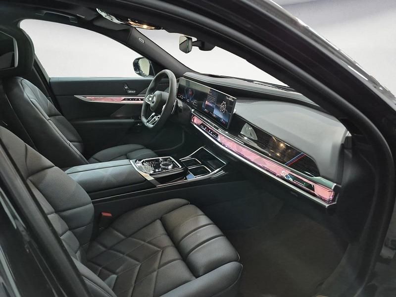 Neu BMW 740 299 PS (219 kW) 2026 Schwarz Limousine