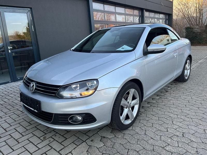 Usata VW Eos 122 CV (89 kW) 2011 Argento Cabrio