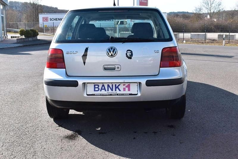 Gebraucht VW Golf IV Edition 101 PS (74 kW) 2000 Silber Limousine