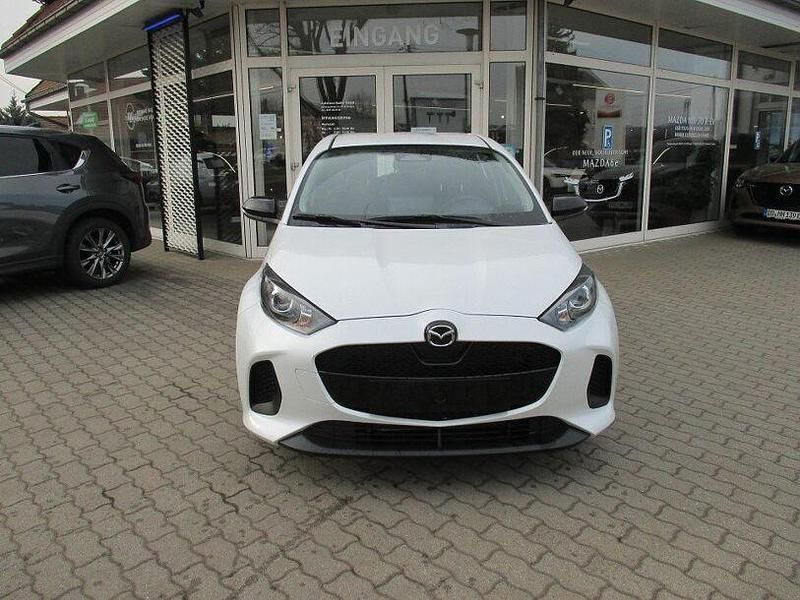 Neu Mazda 2 Center-Line 116 PS (85 kW) 2026 Weiß Kleinwagen