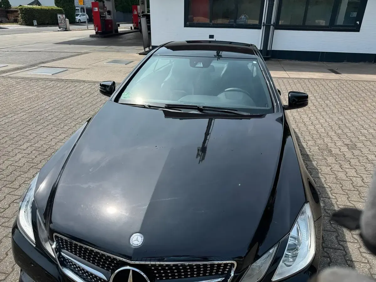 Gebraucht Mercedes E200 184 PS (135 kW) 2012 Schwarz Coupé