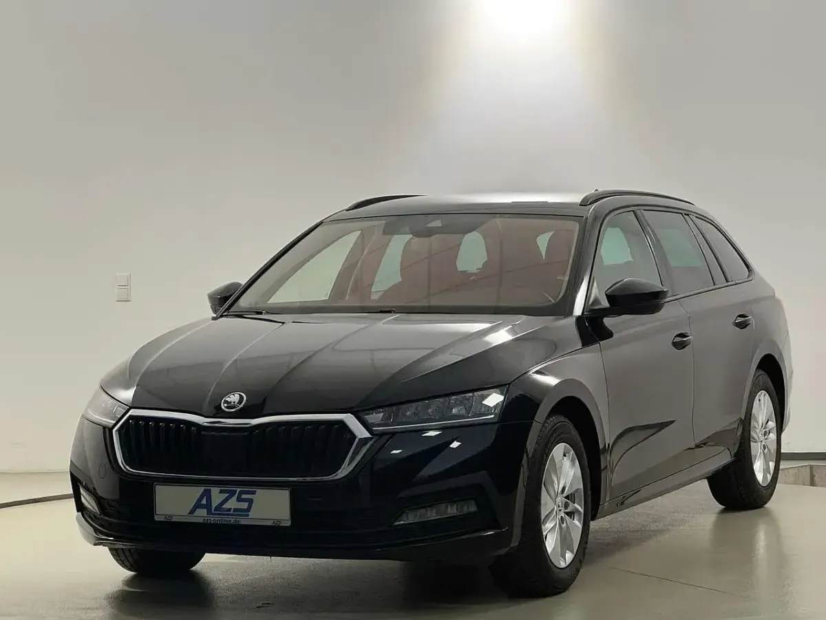 Gebraucht Skoda Octavia Ambition 116 PS (85 kW) 2023 Schwarz Kombi