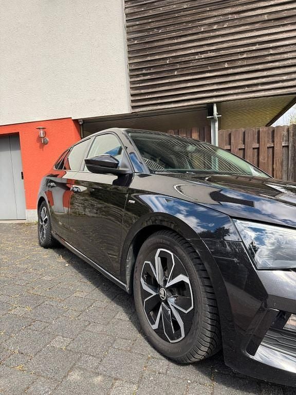 Gebraucht Skoda Scala 150 PS (110 kW) 2019 Schwarz Kleinwagen