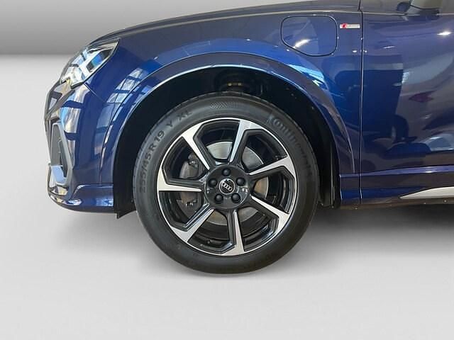 Gebraucht Audi Q3 S-Line 245 PS (180 kW) 2023 Navarrablau metallic SUV