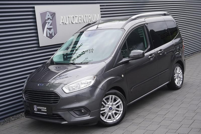 Magneticgrau metallic Gebraucht 2019 Ford Tourneo Courier Titanium Van / Kleinbus | 14.990 € (Fairer Preis) - Bild 1/4