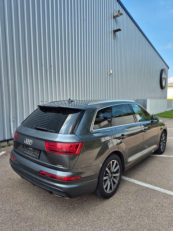 Gebraucht Audi Q7 Ambiente 272 PS (200 kW) 2016 Grau SUV